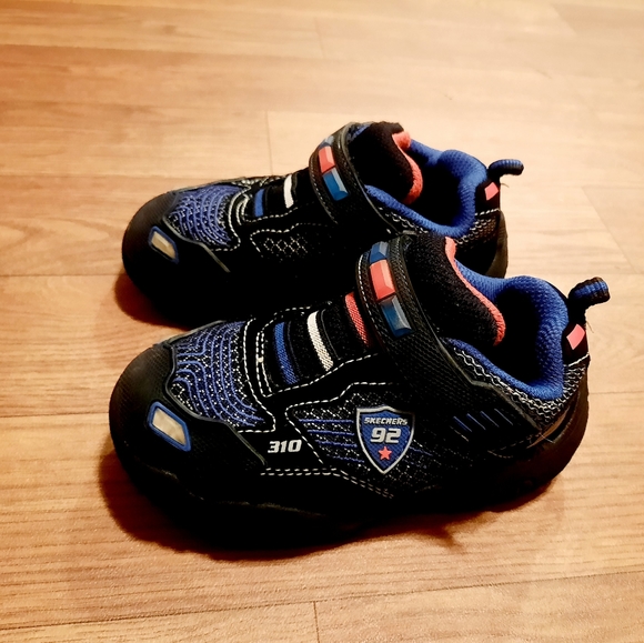 SOLD Skechers Police Damager II Light Up Shoes - Picture 5 of 11